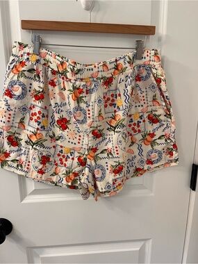 Women’s Cream Floral & Fruit Print Elastic-Waist Shorts